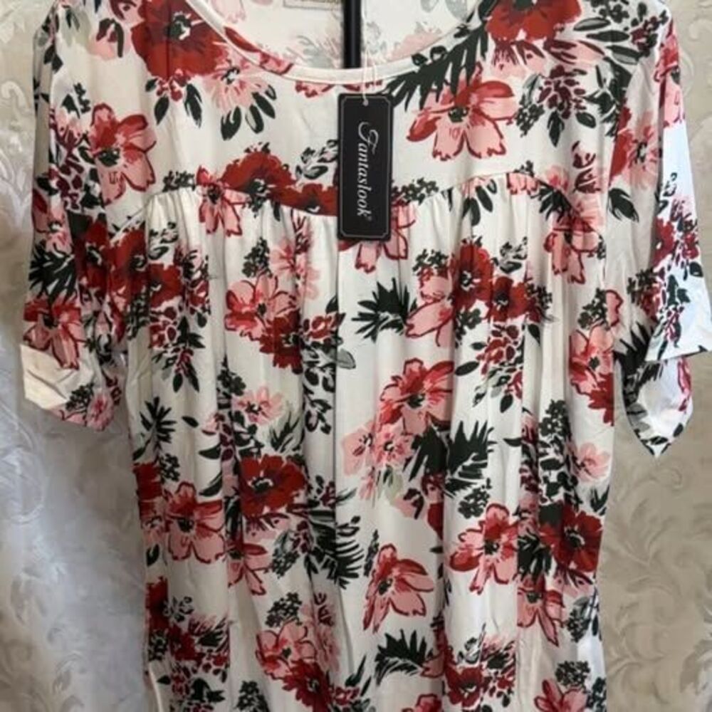Fantaslook Red Floral 2XL Top - Picture 3 of 4